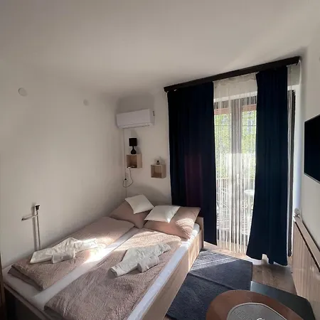 Zomi Vendeghaz 3* Σίοφοκ