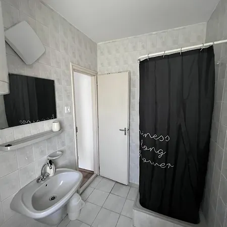 Zomi Vendeghaz Πανσιόν