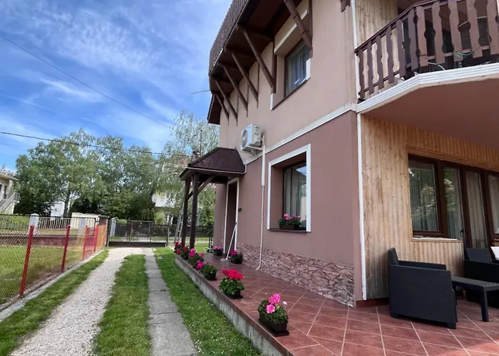 Zomi Vendeghaz Maison d'hôtes 3*